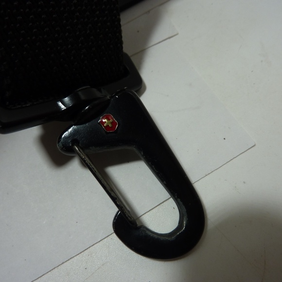 Swiss Army Shoulder Strap 43" Folio Messenger PADDED Replacement Strap Black - Picture 3 of 6